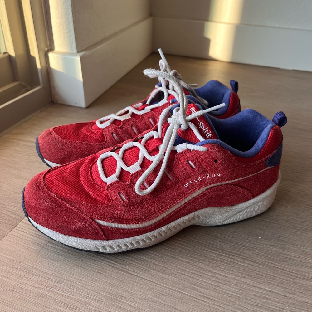Easy Spirit Walk Run Tennis Shoes